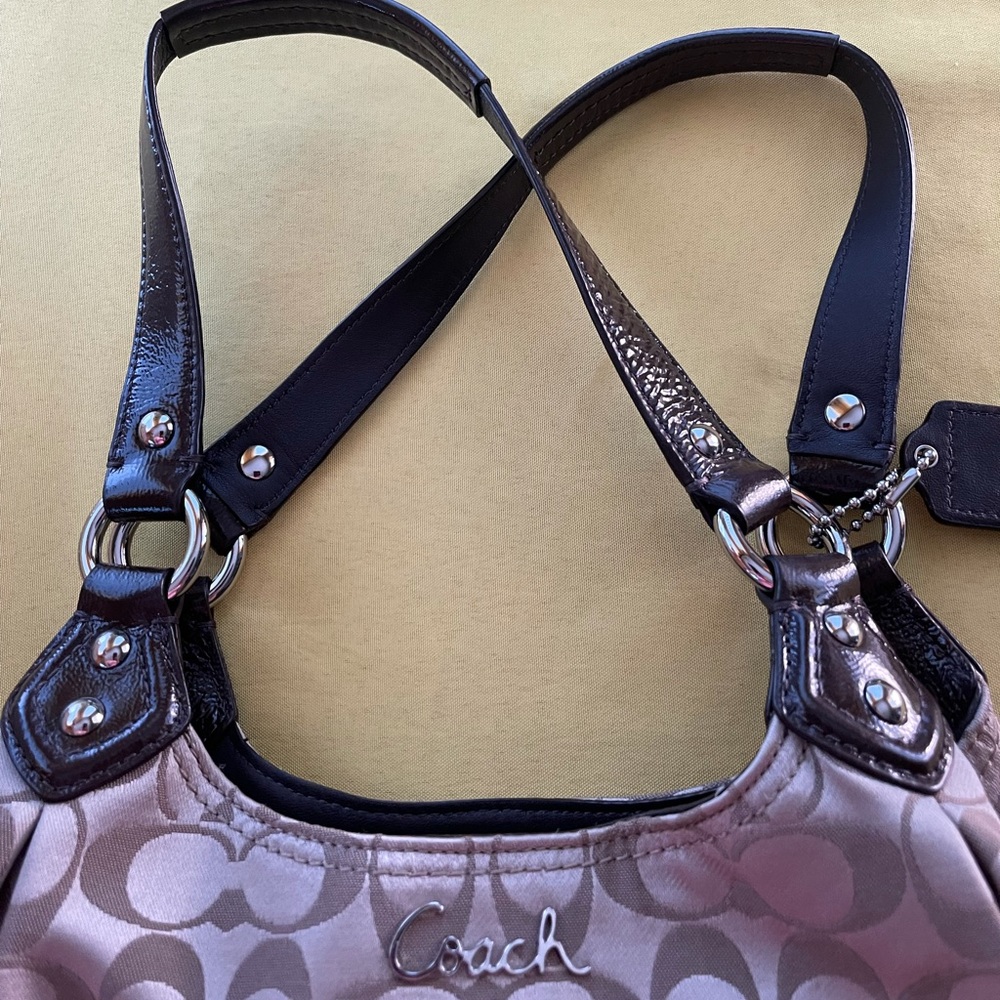 Authentic Coach Ashley Signature Hobo Bag Khaki - Picture 2 of 16